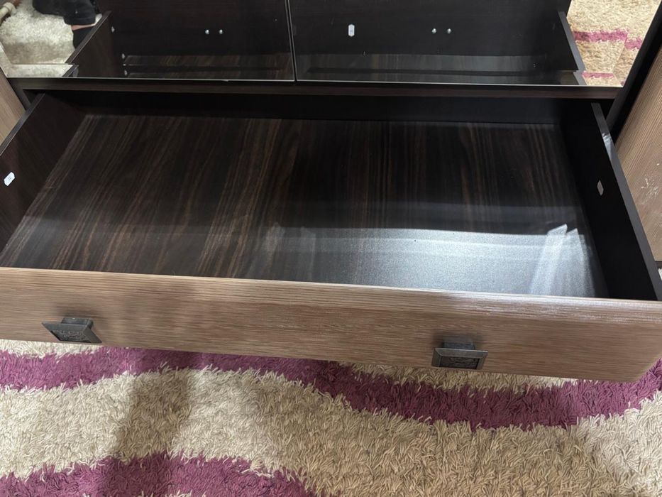 Продам шкаф. Состояние нового.