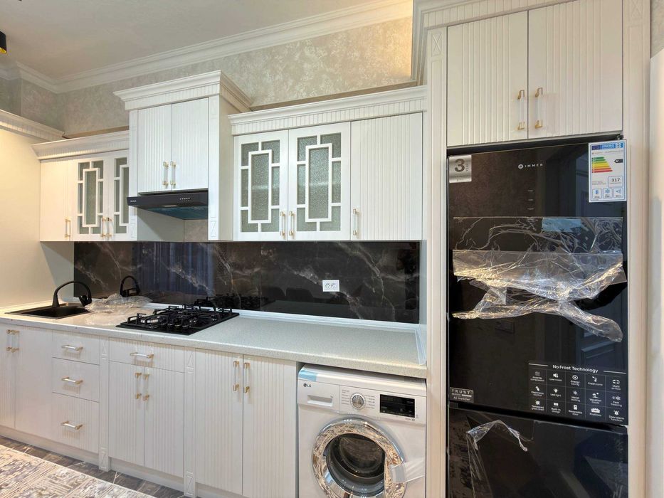 Срочно! Продаётся 3х комнатная квартира на первом этаже!!!