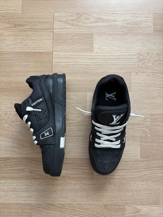 Adidasi Louis Vuitton