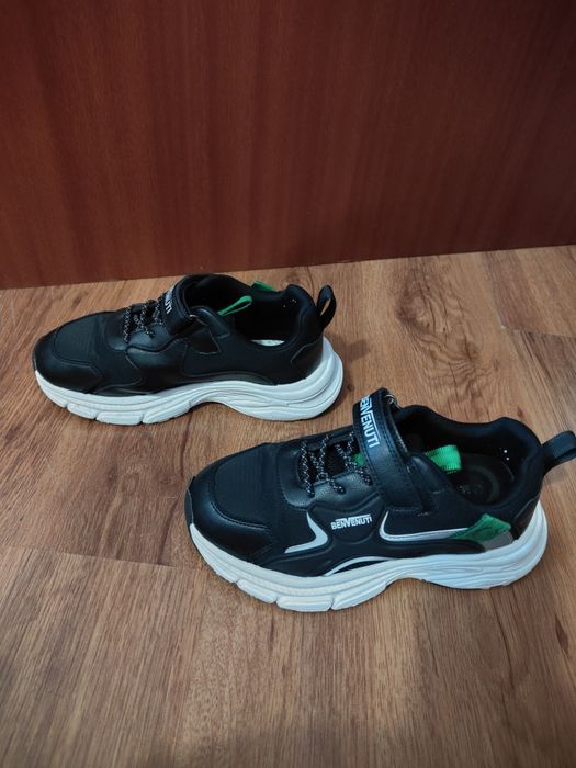 Adidași Benvenuti Nr 34