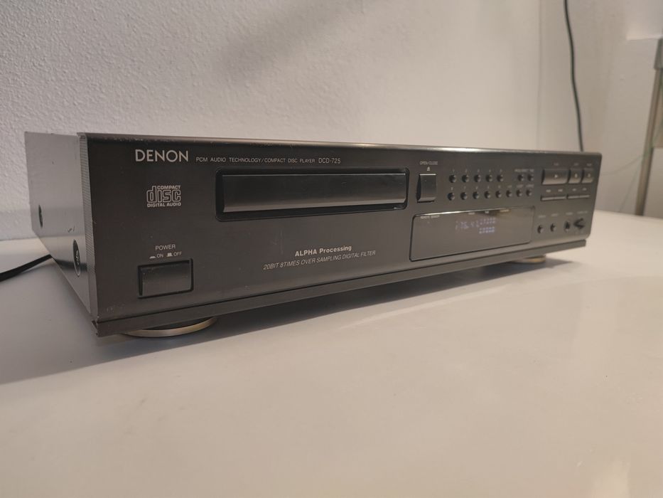 CD Denon DCD 725 compact disc player