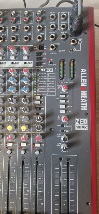 Mixer Allen&Heath Zed 12 Fx