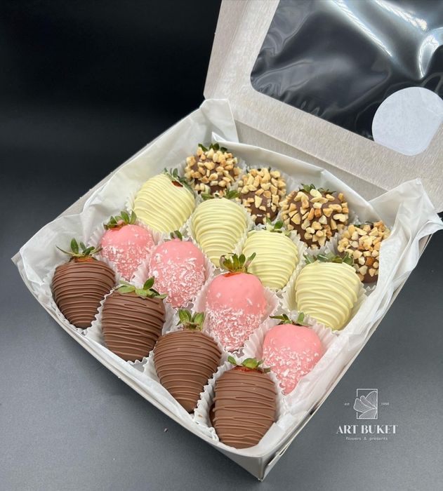 Клубника в шоколаде Астана