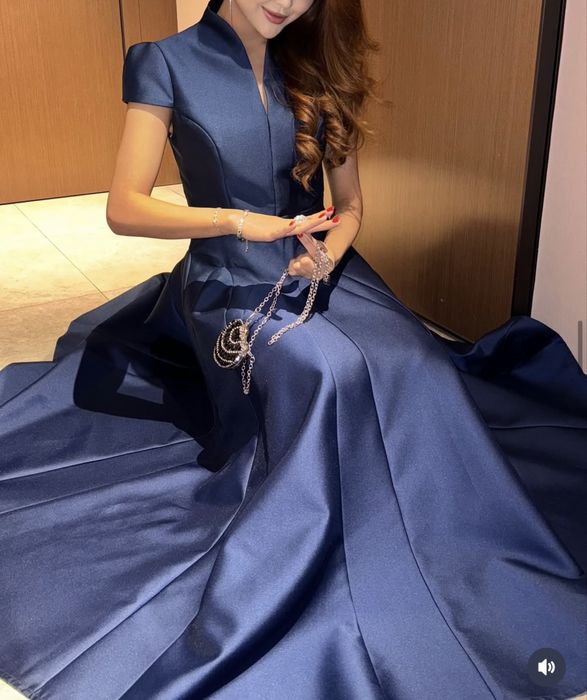 Продаю красивое платье