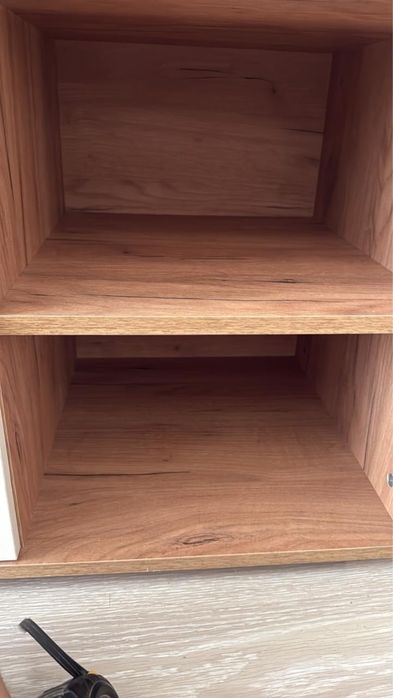 Продам тумбу под телевизор в идеальном состоянии