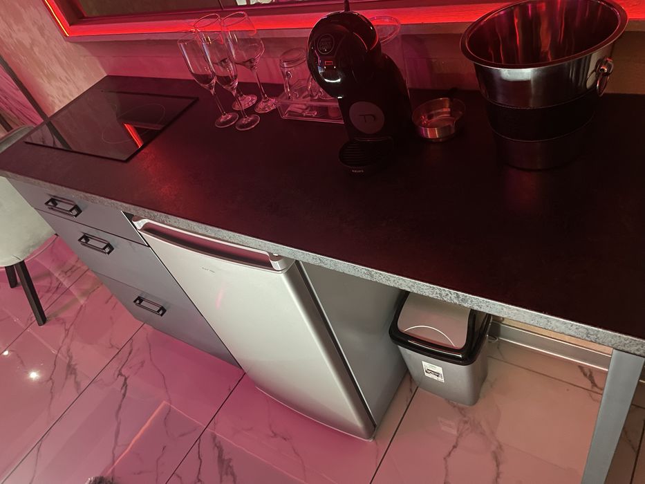 Inchiriez Regim Hotelier 5* cu JACUZZI 48 JETURI ULTRA LUX