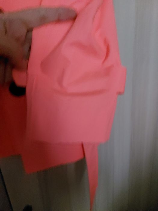 Женской куртка-плащ