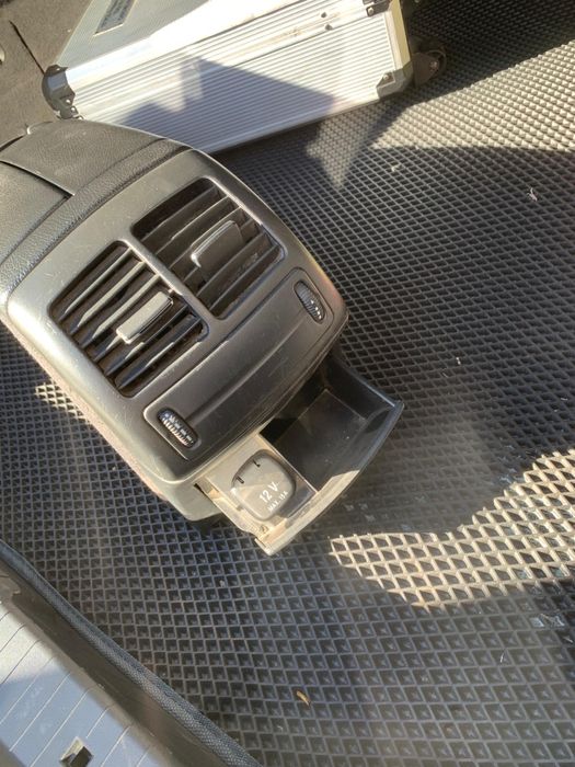 Подлокотник mercedes w211
