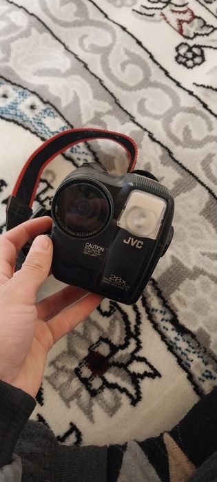 100%kafolat holati chotki zaryadnik 3ta batareyka bilan beriladi