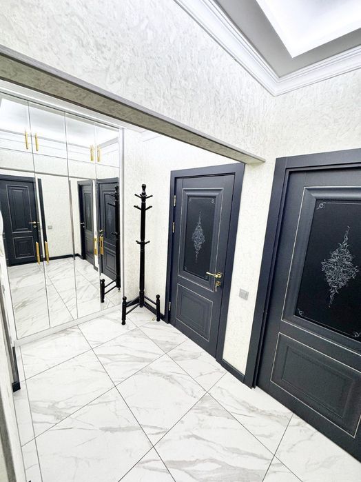 Метро Айбек, 2/4/9, Своя !