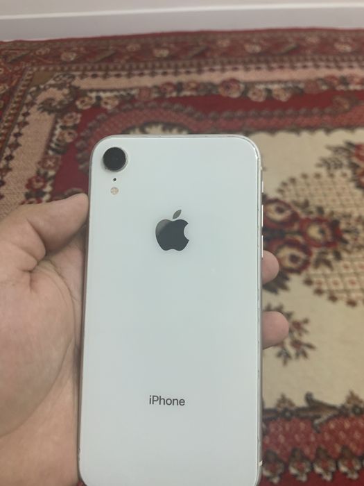 Apple xr 64 gb