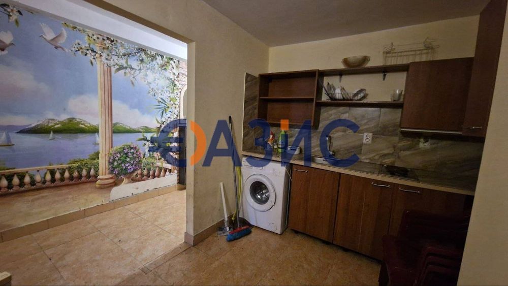 Помещение с 4 стаи в комплекс "Елит 3", Слънчев бряг, България, площ