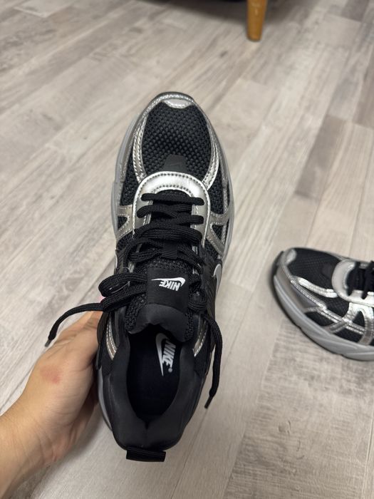 Nike V2K Run, marime 40