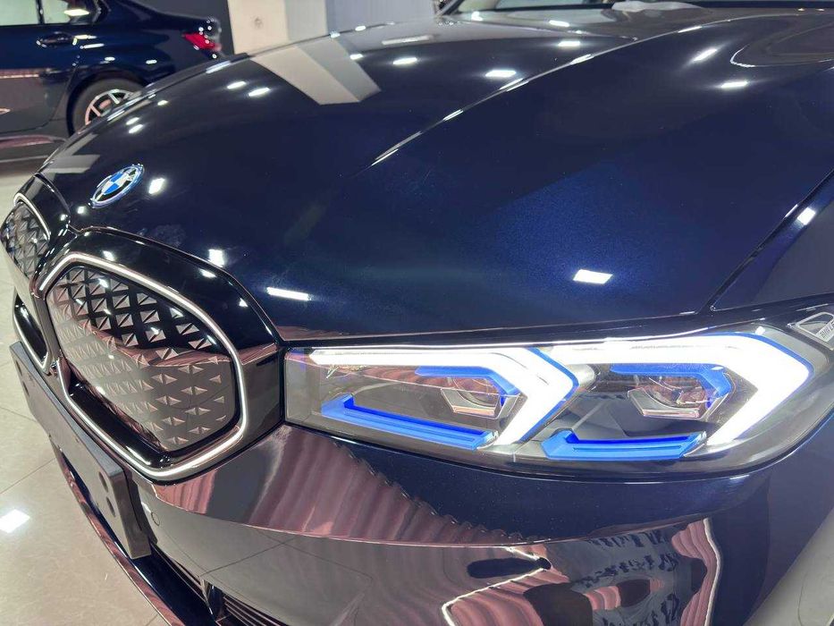 BMW i3 40l eDrive Night Sport