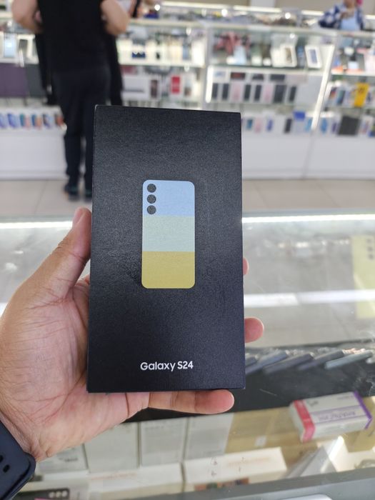Samsung S24 новый