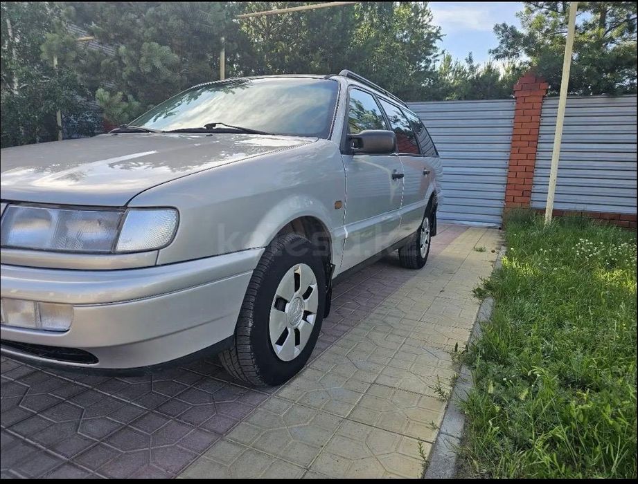 Продас Volkswagen Passat b4