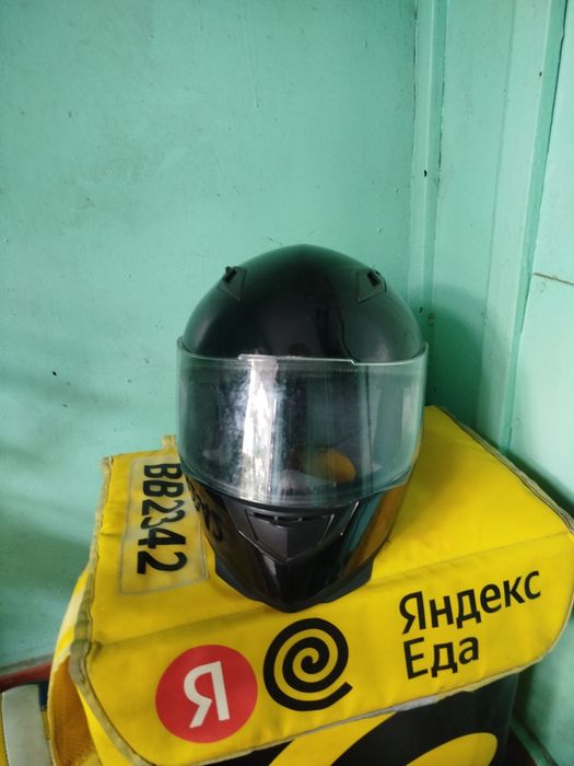 Продаю шлем цена 10.000 тенге