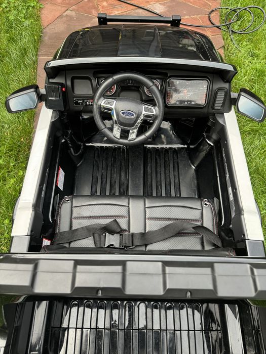 Детская машинка Ford Raptor 4x4