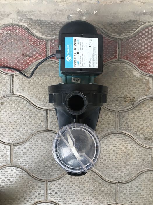 Бассейн филтри учун мотор сотилади