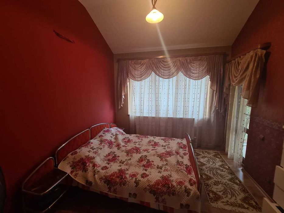 Двуетажна къща в кв.Кенана,град Хасково