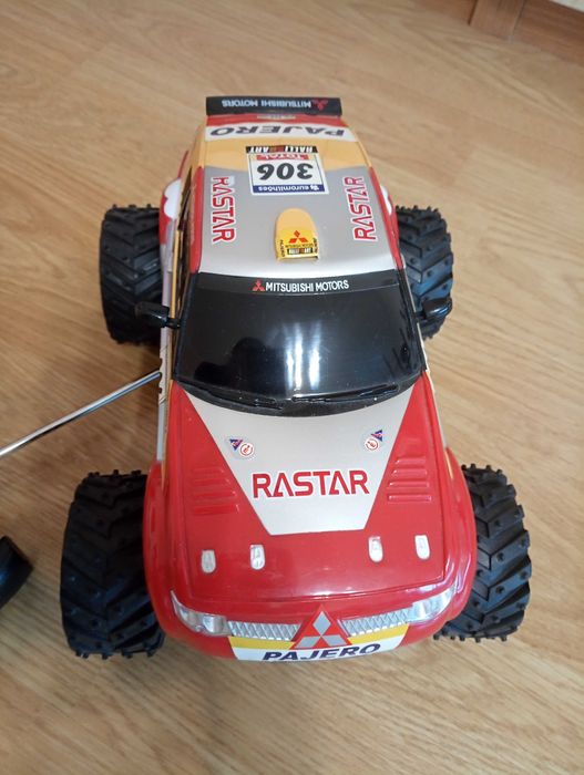 Количка с дистанционно, Музикална и танцуваща с диско-светлини играчка