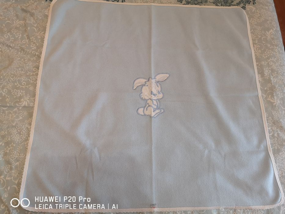 Бебешки дрешки и пелени