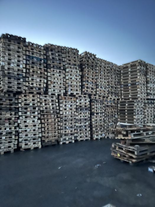 Принимаю паллет и поддоны