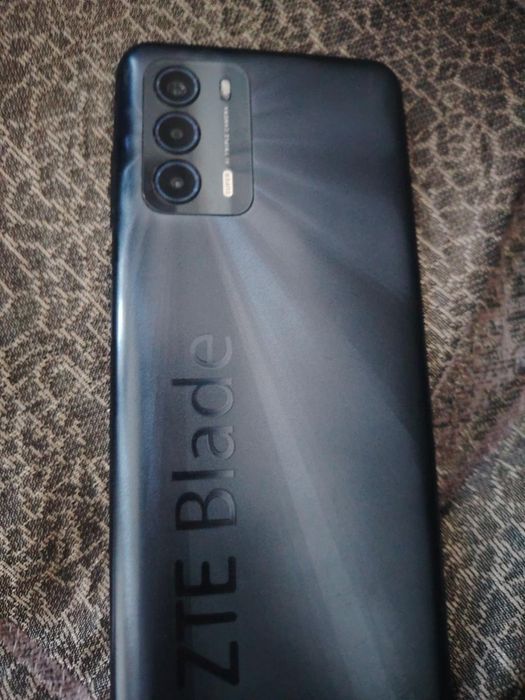 ZTE BLADE 128 гигабайт