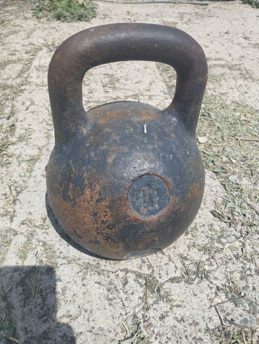 Продам гирю 24 кг