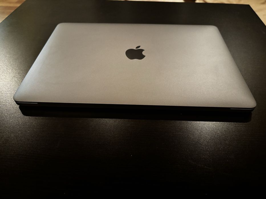 Macbook Pro A1708 13", 2017, i5, 8 GB RAM, 128 GB SSD, 413 cicluri