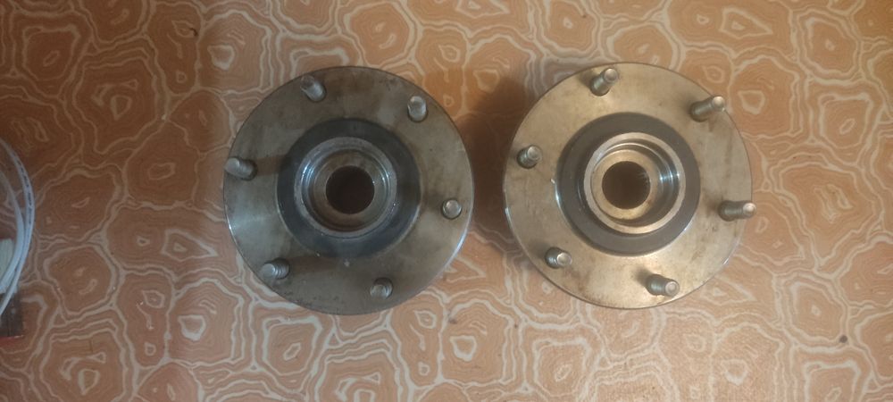 Комплект ступиц Mitsubishi L200 MR992374
