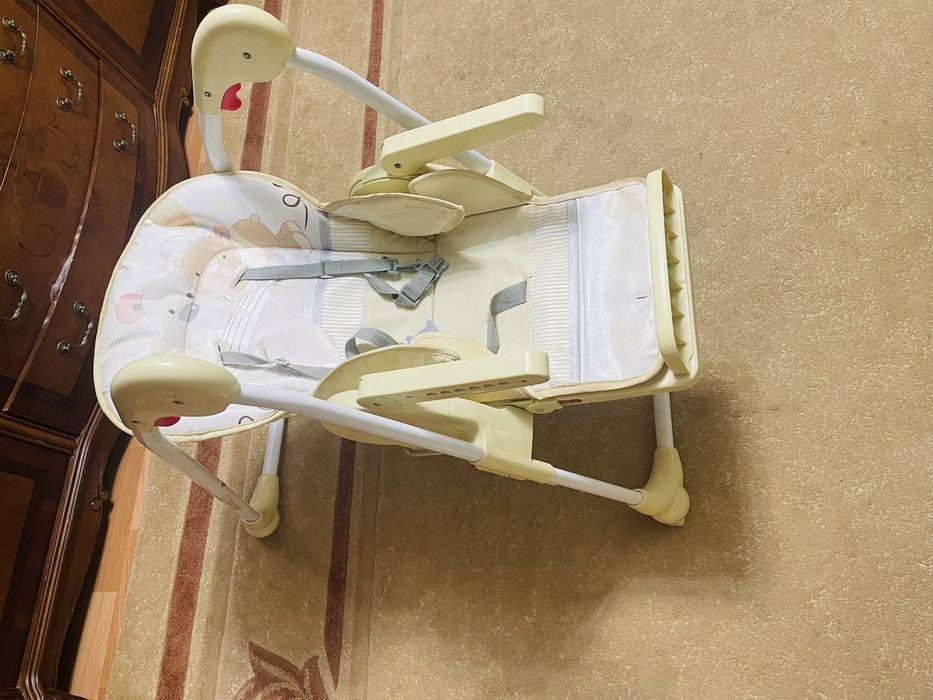 Продается стільчик для кормления