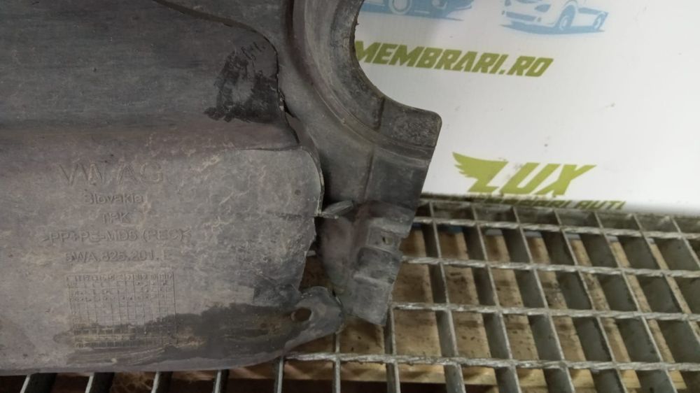 Scut suspensie stanga 5wa825201e Volkswagen VW Golf 8  [din 2020 pana