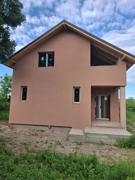 Casă în Stăuceni 6km de Botoșani.