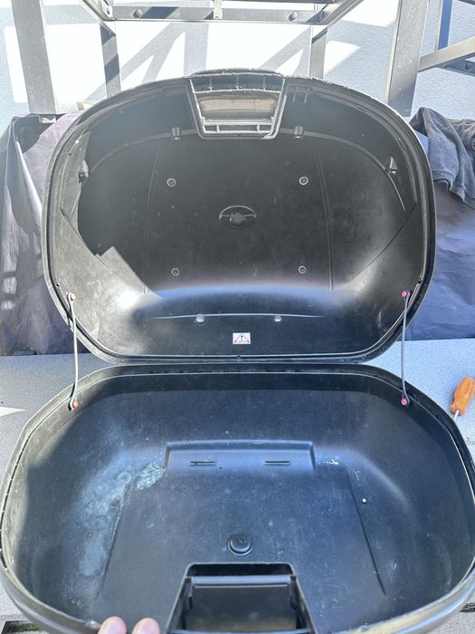 Topcase kappa cu  rack givi