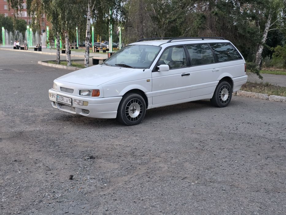 Passat B3 универсал 1.8