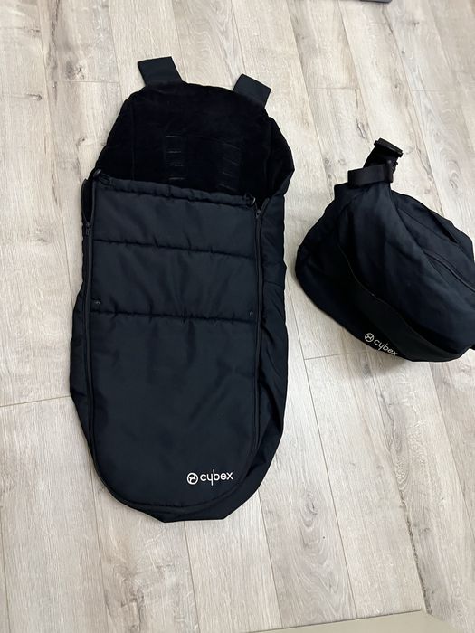 Зимен чувал и чанта Cybex
