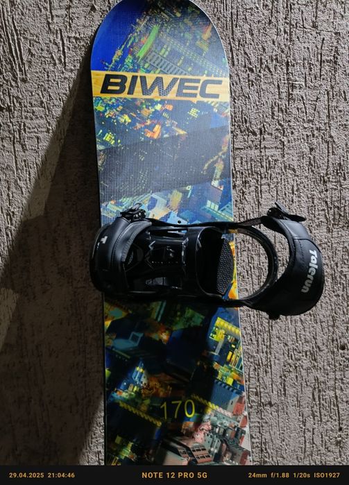 Сноуборд срочно продам