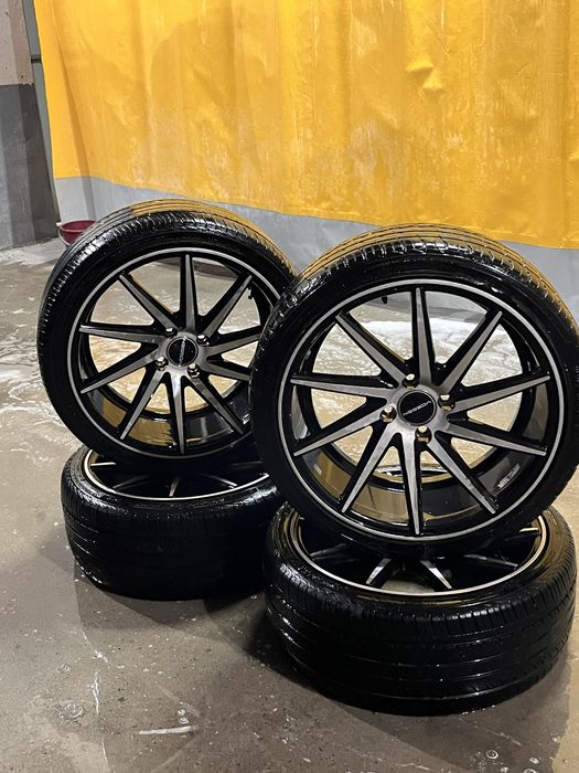 Воссен титанка буу