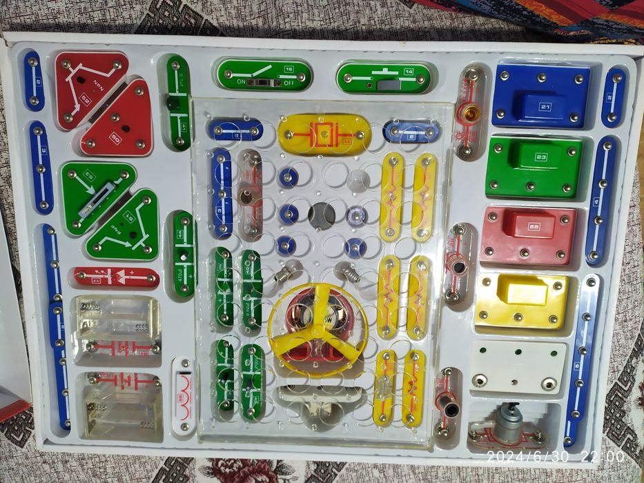 Электронный конструктор 320 схем