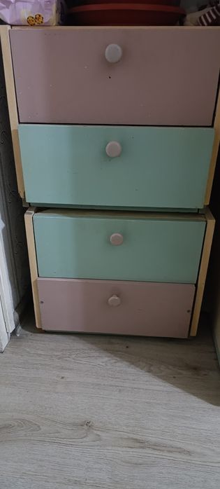 Секция с витрина