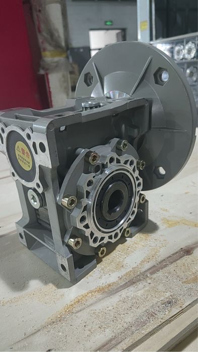 Червячный мотор редуктор