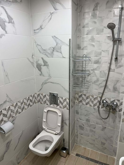 Напълно обзаведен тристаен апартамент