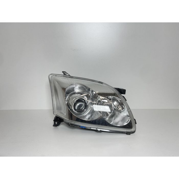 Десен фар за toyota avensis t25 - 81130-05192