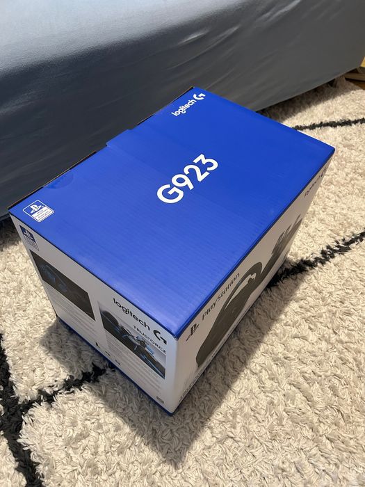 Volan Logitech G923 (PlayStation) - Sigilat