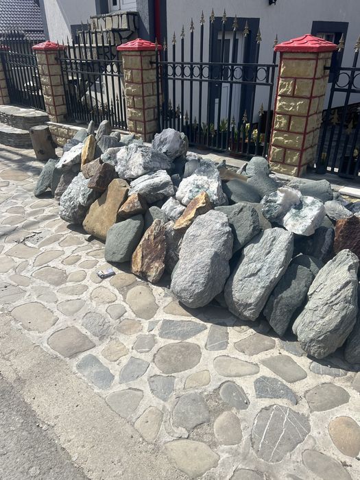 Piatra bolovani ornamentali oriunde in tara