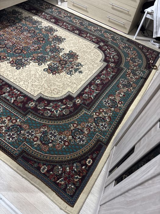 Срочно!!! продам ковры. Уступлю.