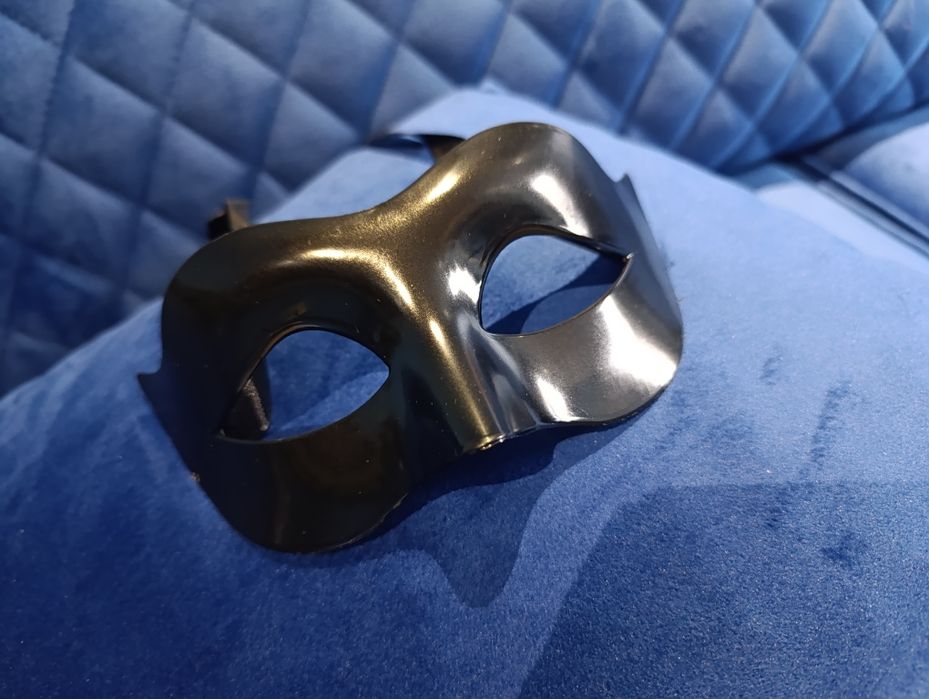 Мужская карнавальная маска