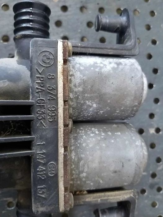 Pompa recirculare apa 2.0 d bmw seria 5 e39 8374995