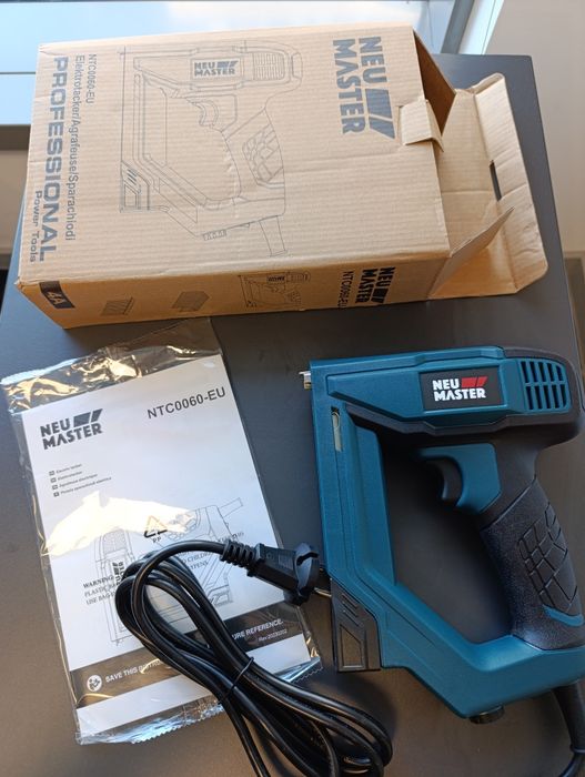 Pistol electric de capse și cuie New Master NTC0060 2 în 1